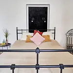 Villabogart Eskuevo-es Rendezvenyhelyszin Ferienhaus Alsobogat
