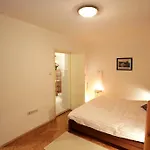 Villabogart Eskuevo-es Rendezvenyhelyszin *