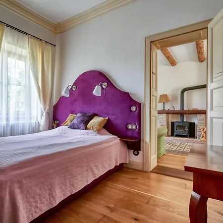 Villabogart Eskuevo-Es Rendezvenyhelyszin