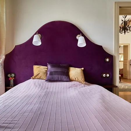 Villabogart Eskuevo-Es Rendezvenyhelyszin