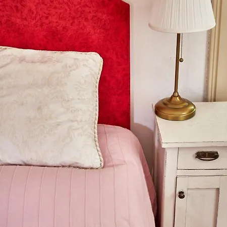 Villabogart Eskuevo-Es Rendezvenyhelyszin Dom wakacyjny Alsobogat