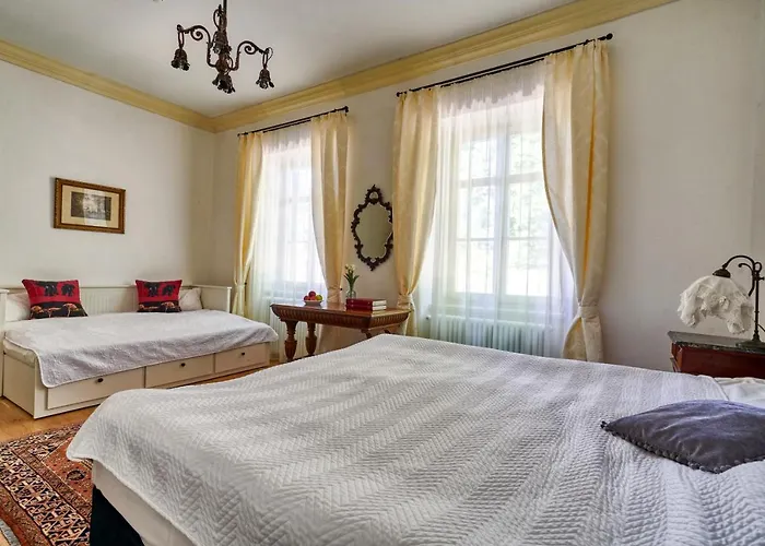 Villabogart Eskuevo-es Rendezvenyhelyszin Feriehus