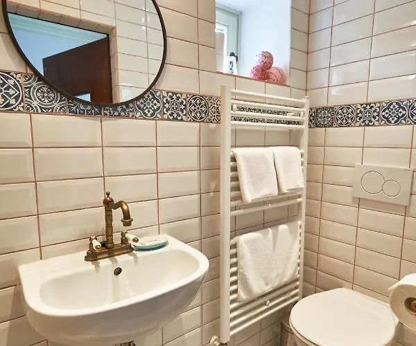 Feriehus Villabogart Eskuevo-es Rendezvenyhelyszin Alsobogat