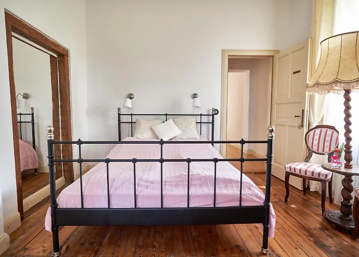 Villabogart Eskuevo-es Rendezvenyhelyszin Feriehus *