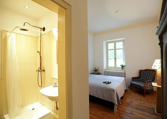 Villabogart Eskuevo-es Rendezvenyhelyszin * Alsobogat